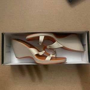 BCBGMaxazria |Orange wedges | size 8